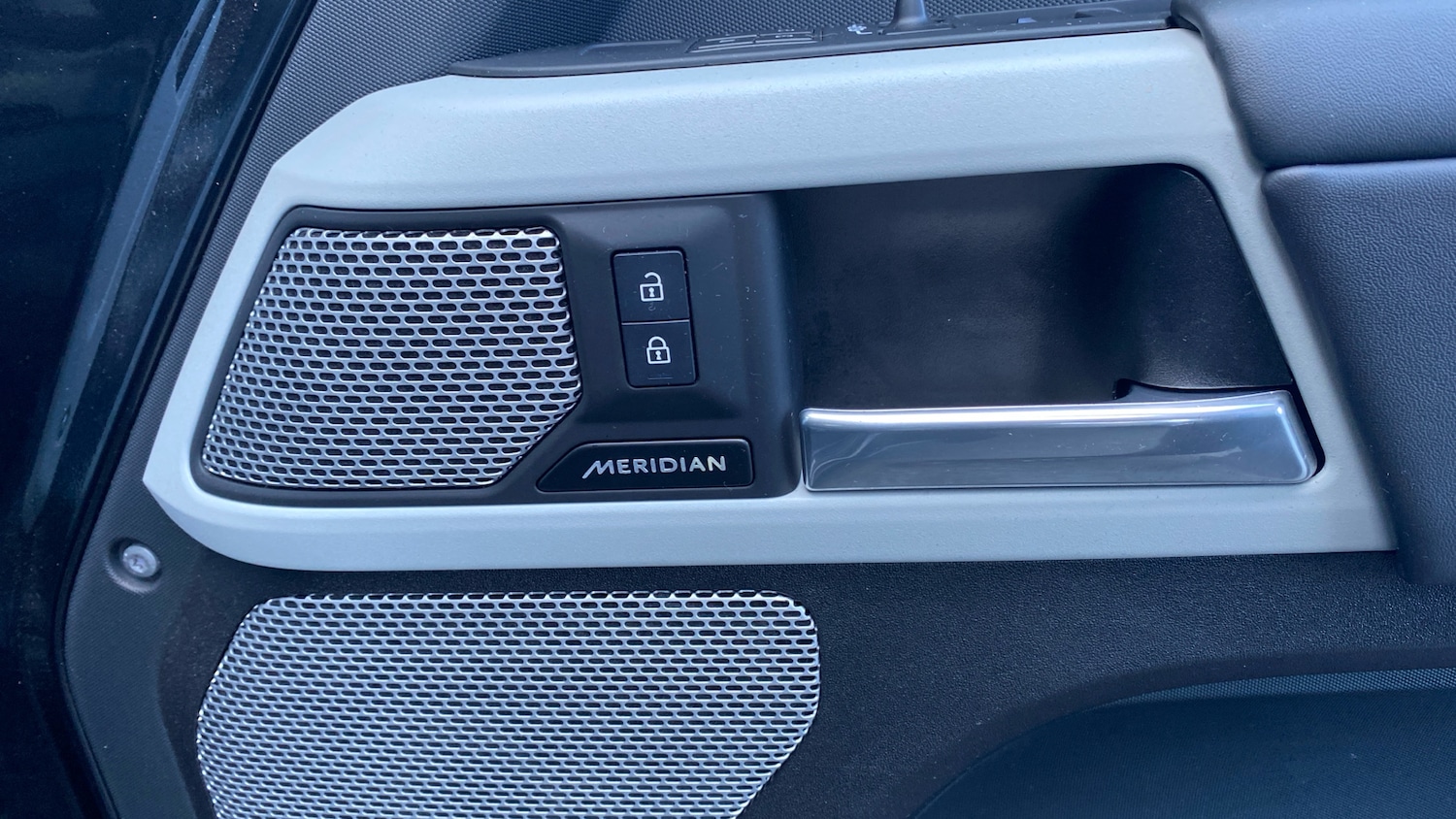 Used Land Rover Defender 2024 for sale - 77337485: Photo 51