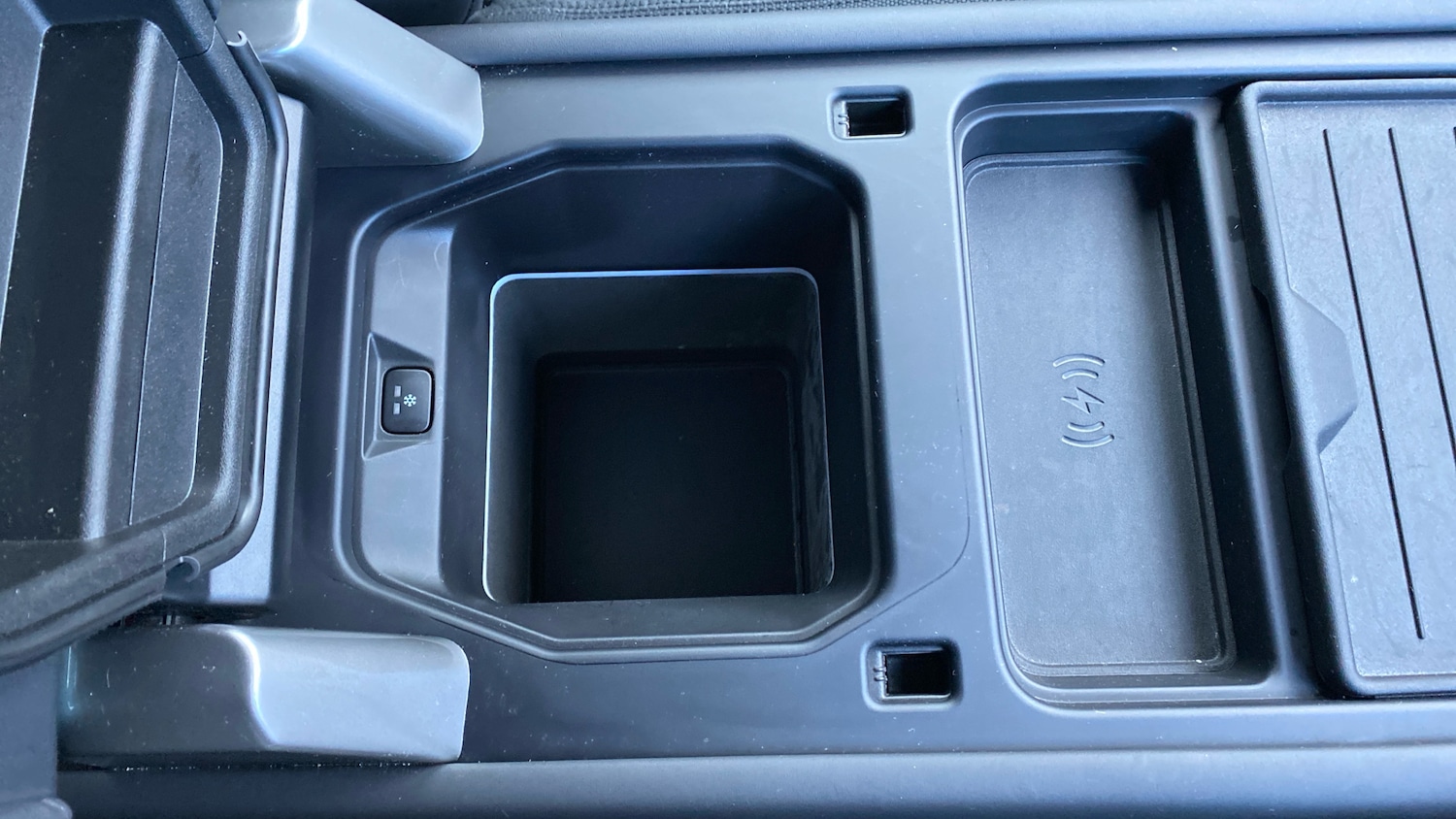 Used Land Rover Defender 2024 for sale - 77337485: Photo 60