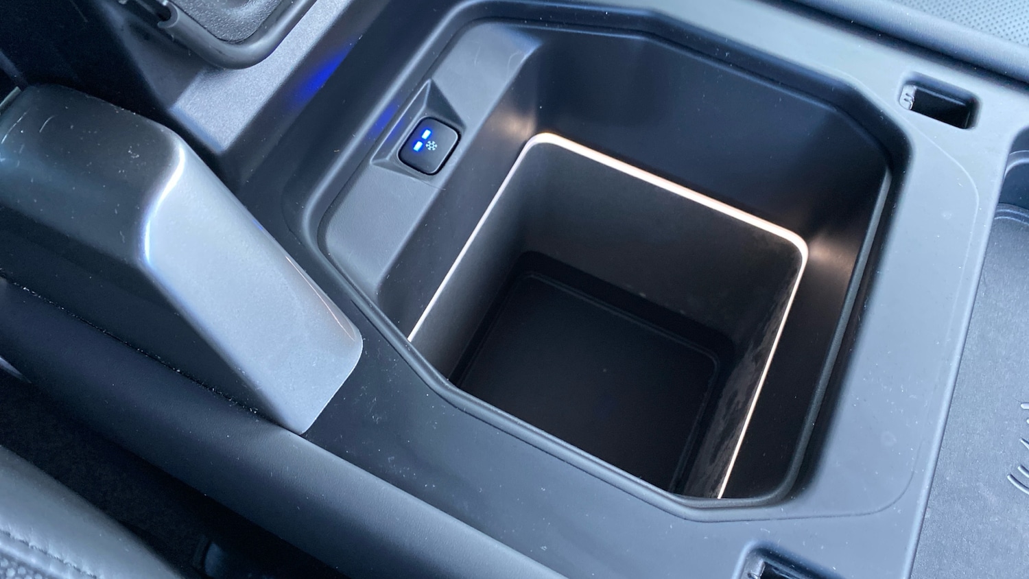 Used Land Rover Defender 2024 for sale - 77337485: Photo 61