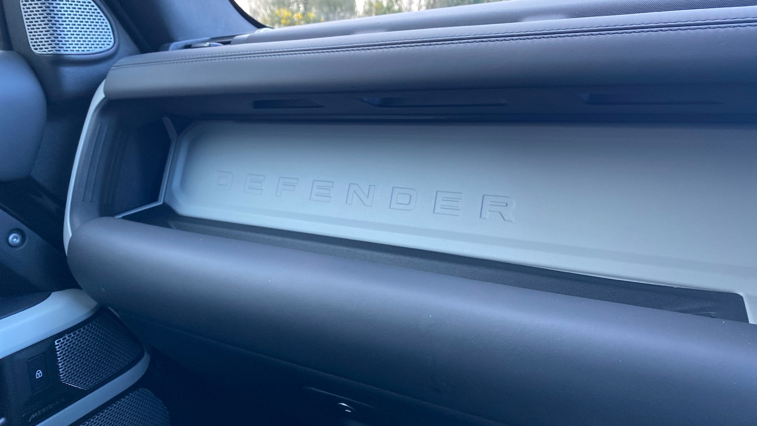 Used Land Rover Defender 2024 for sale - 77337485: Photo 64