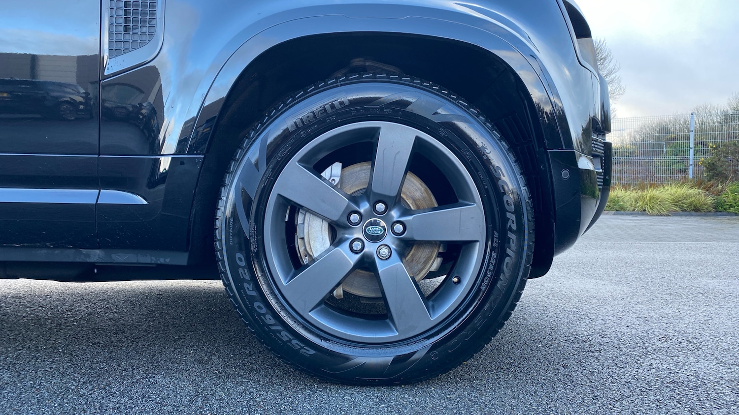 Used Land Rover Defender 2024 for sale - 77337485: Photo 8