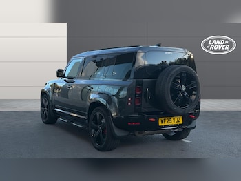 Used Land Rover Defender 2025 for sale - 76891949: Photo