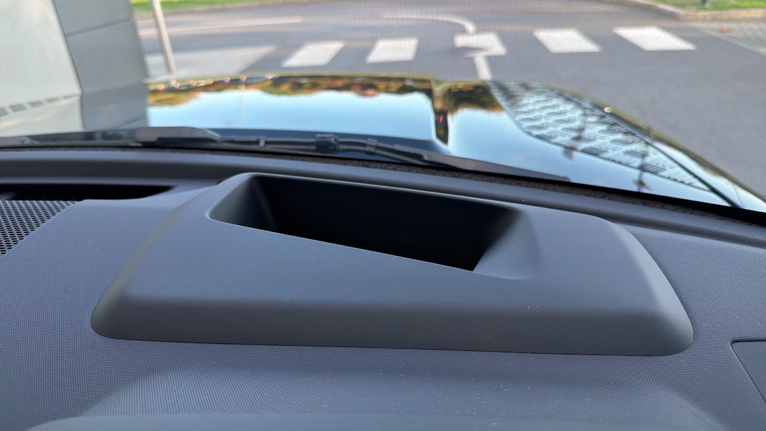 Used Land Rover Defender 2025 for sale - 76891949: Photo 33