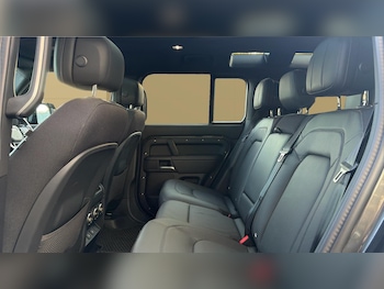 Used Land Rover Defender 2025 for sale - 76891949: Photo