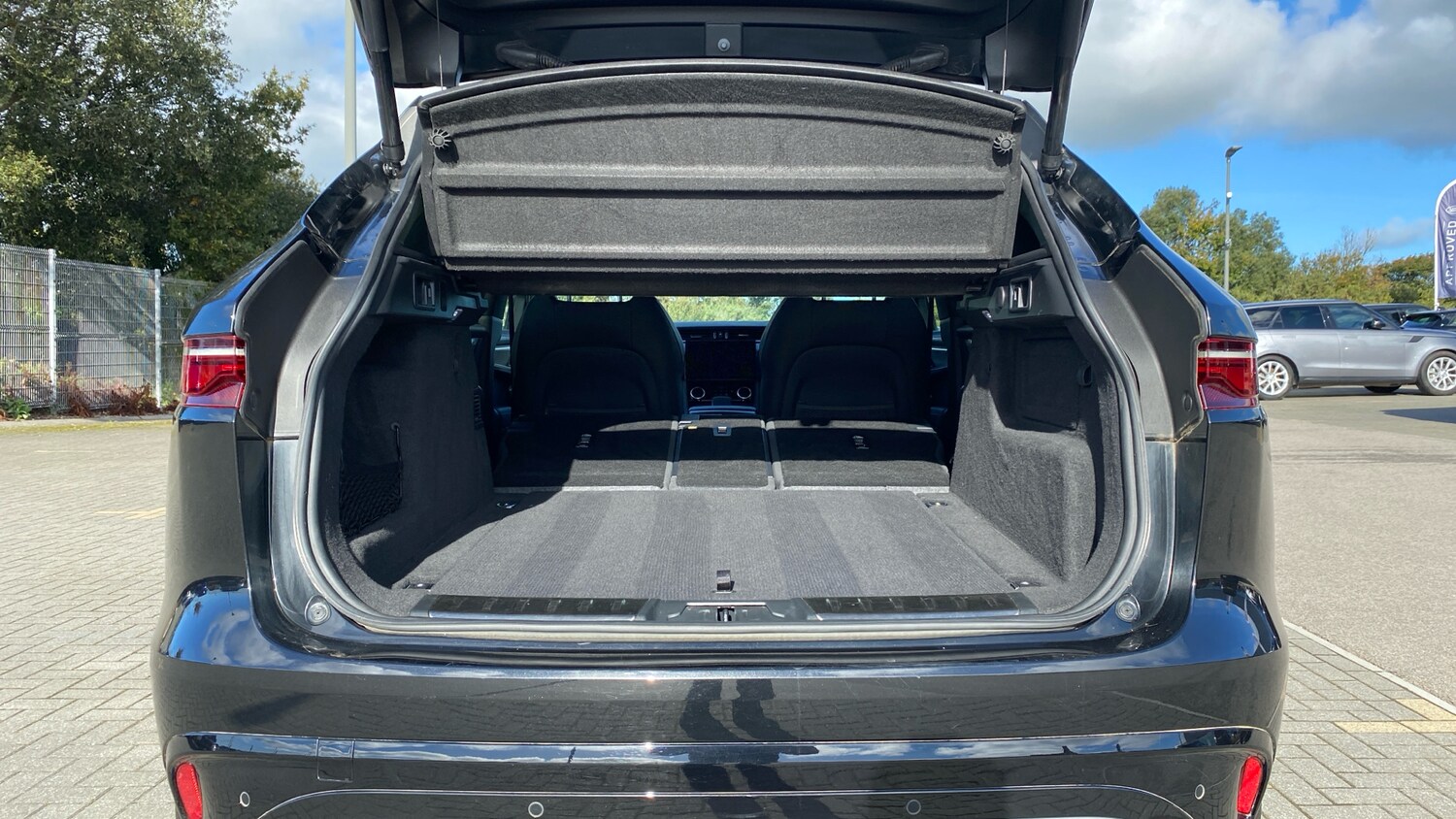 Used Jaguar F-Pace 2022 for sale - 76209252: Photo 10