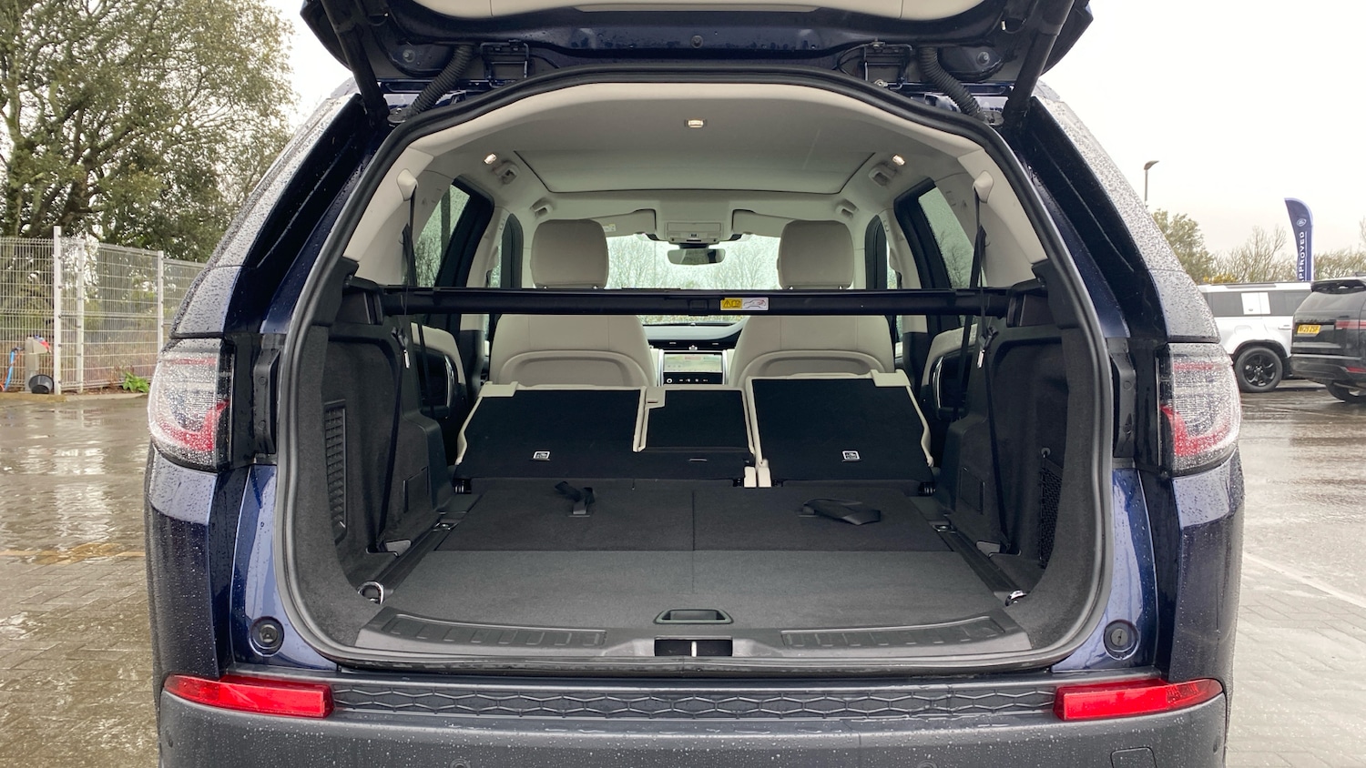 Used Land Rover Discovery Sport 2020 for sale - 77528522: Photo 10