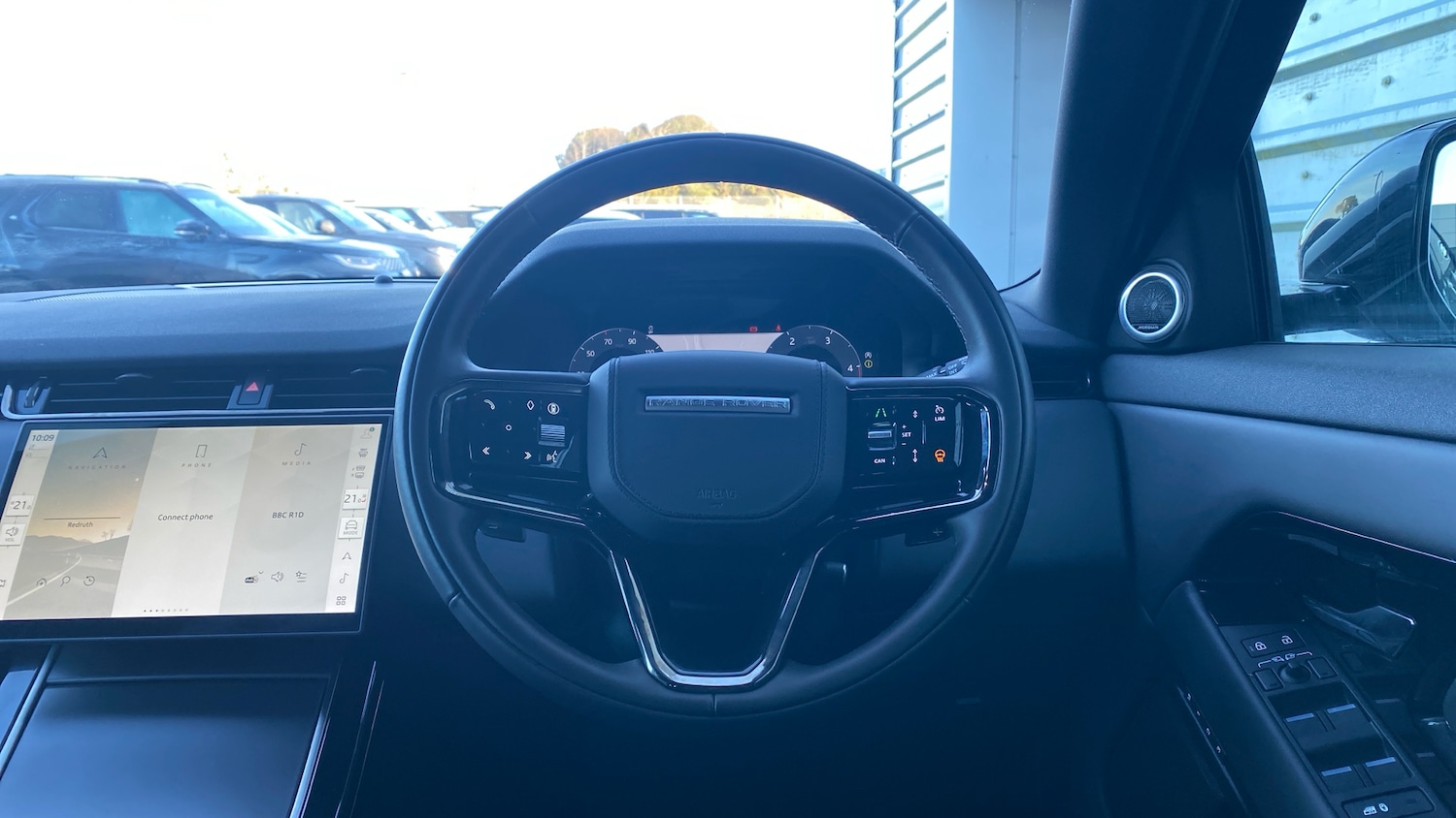 Used Land Rover Range Rover Evoque 2025 for sale - 77179904: Photo 15