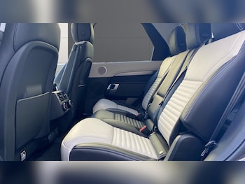 Used Land Rover Discovery 2025 for sale - 76253879: Photo