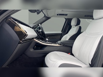 Used Land Rover Range Rover Sport 2024 for sale - 78882546: Photo