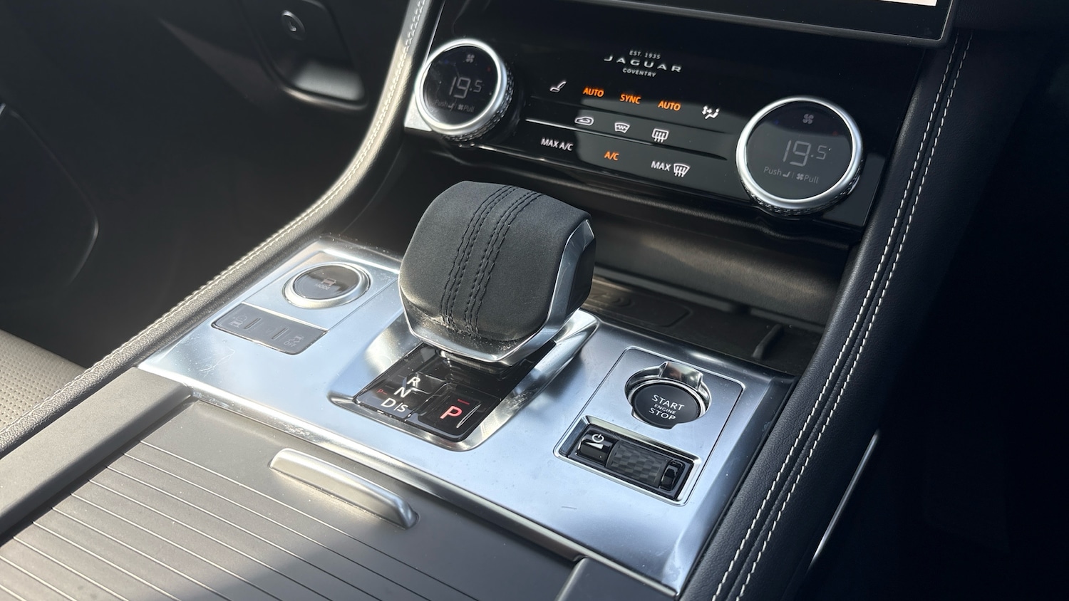 Used Jaguar F-Pace 2024 for sale - 77985196: Photo 13