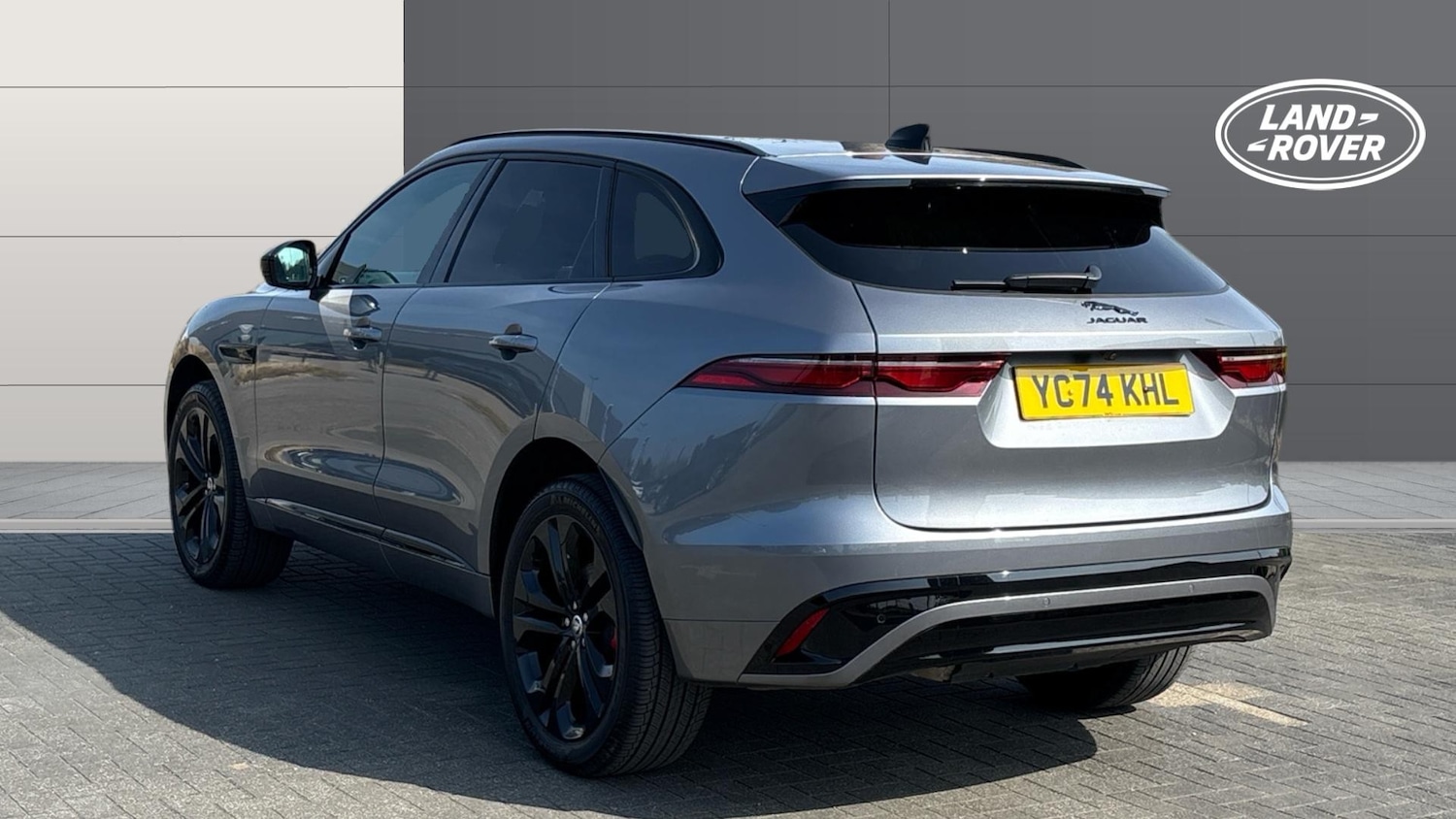 Used Jaguar F-Pace 2024 for sale - 77985196: Photo 2