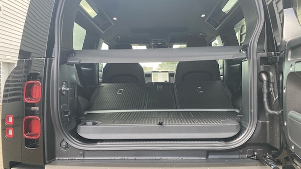 Used Land Rover Defender 2025 for sale - 76181860: Photo 10