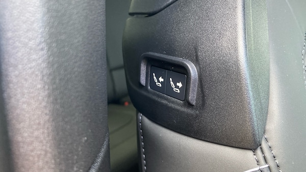 Used Land Rover Defender 2025 for sale - 76181860: Photo 46