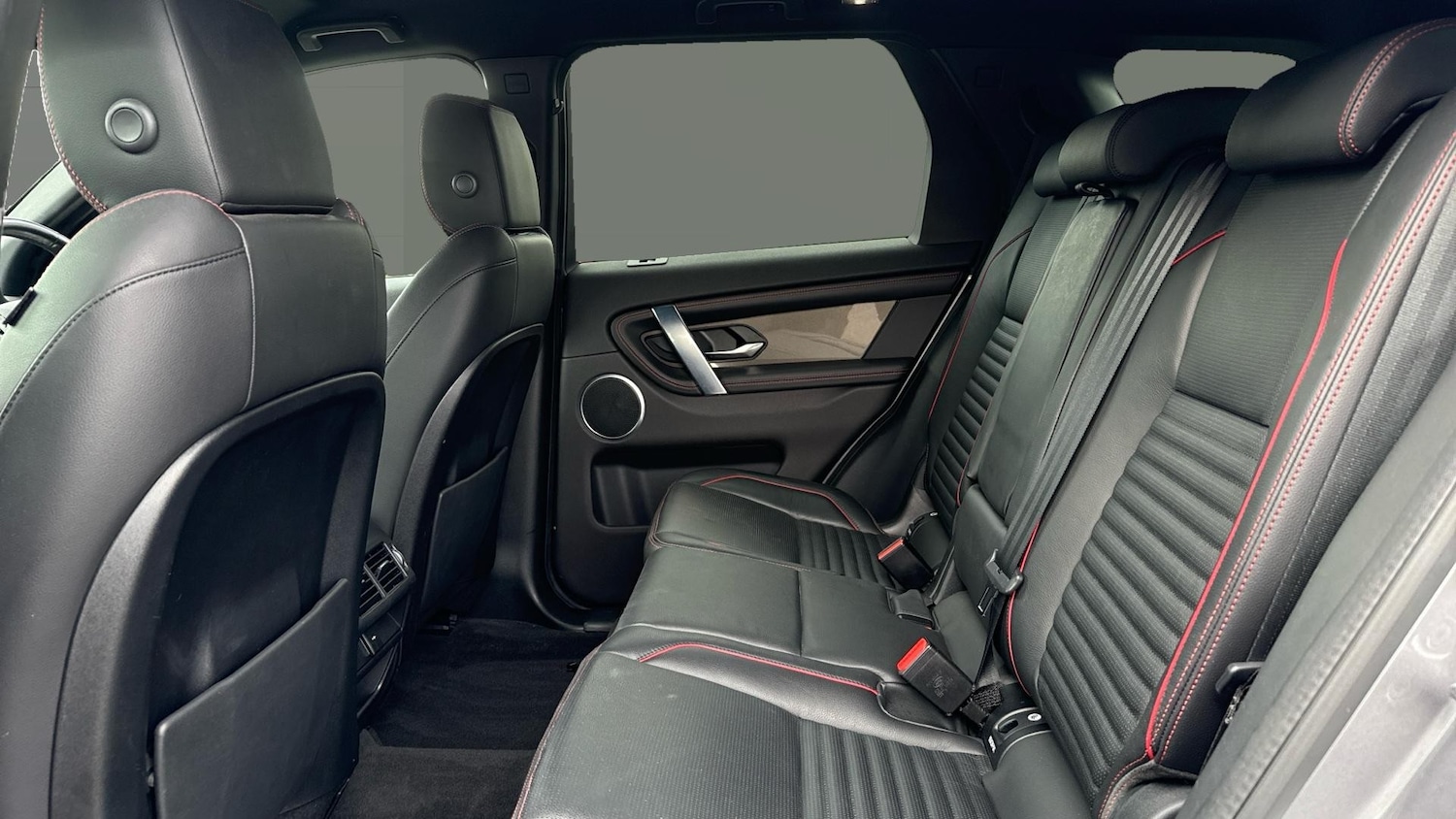 Used Land Rover Discovery Sport 2020 for sale - 77802246: Photo 4