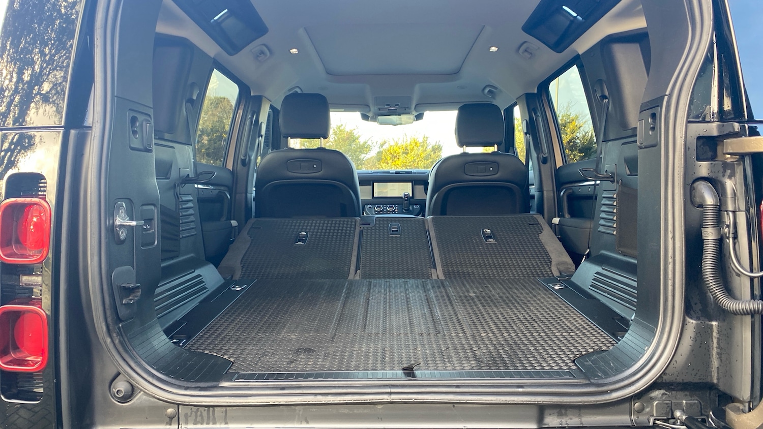 Used Land Rover Defender 2020 for sale - 76818713: Photo 10