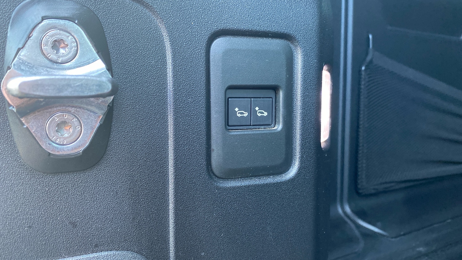 Used Land Rover Defender 2020 for sale - 76818713: Photo 36