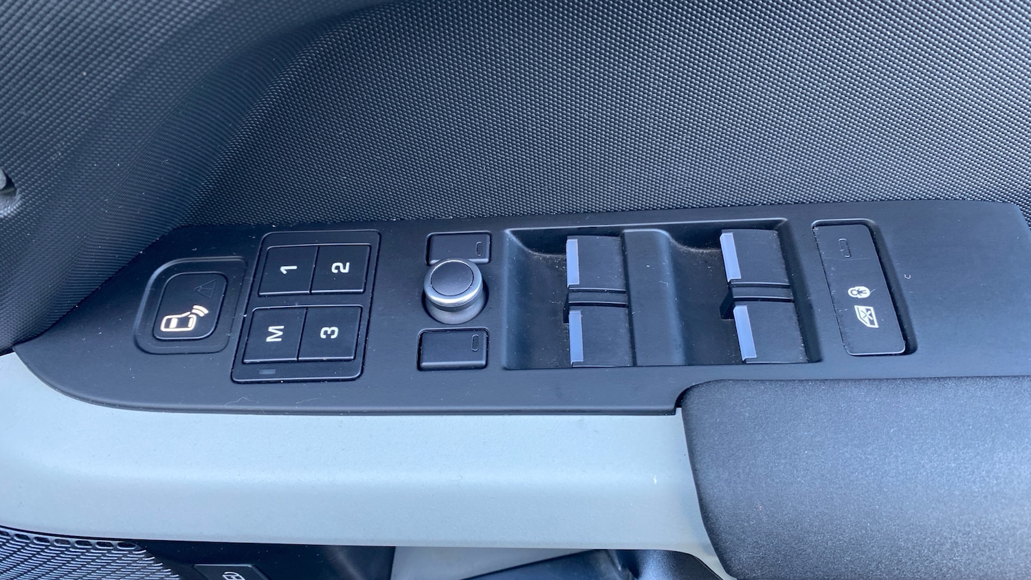 Used Land Rover Defender 2020 for sale - 76818713: Photo 48