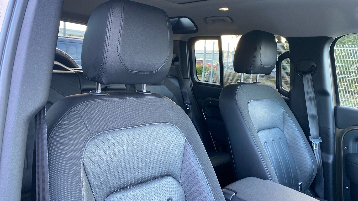 Used Land Rover Defender 2020 for sale - 76818713: Photo 52