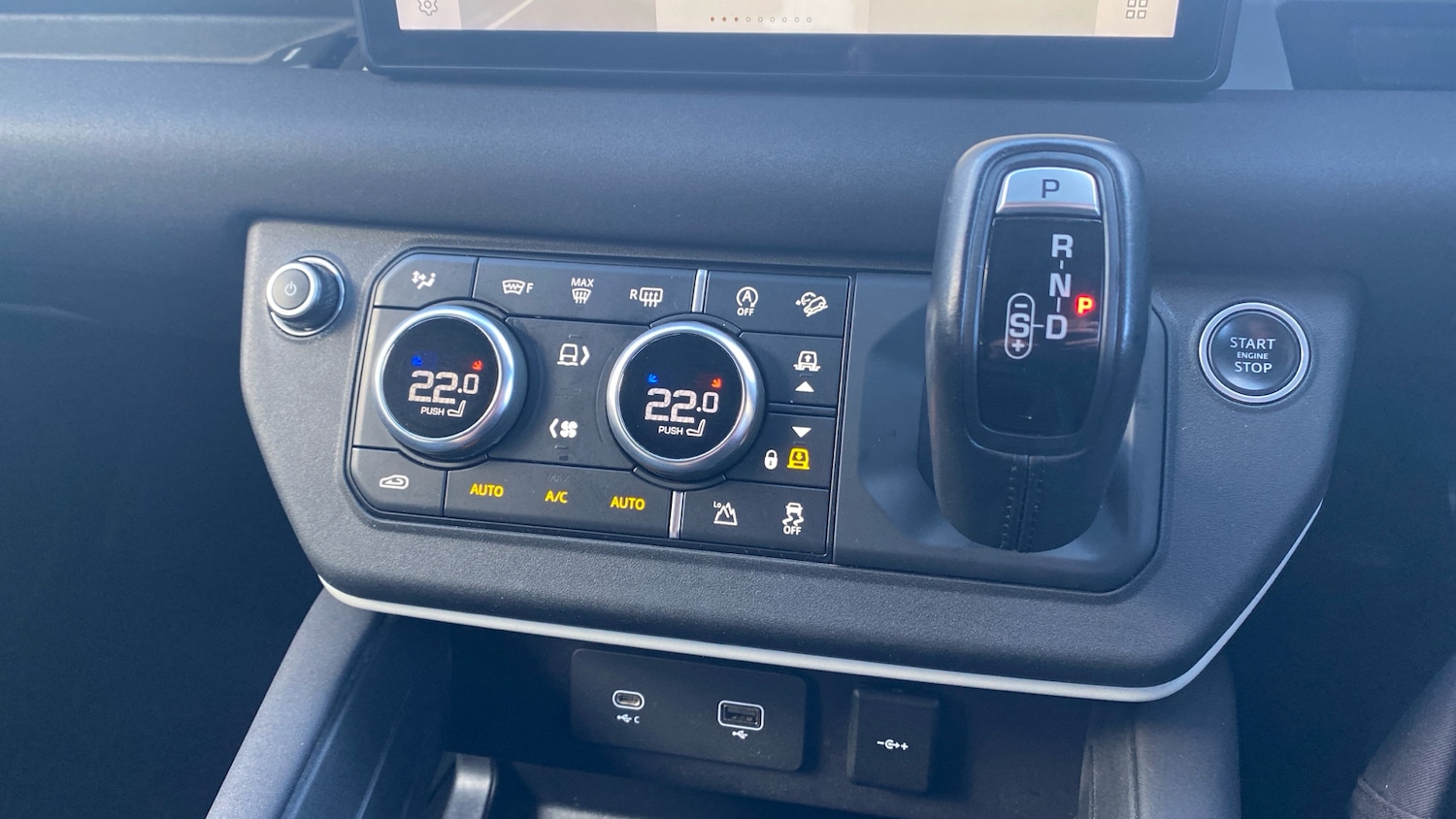 Used Land Rover Defender 2020 for sale - 76818713: Photo 61