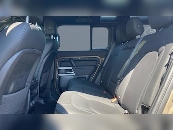 Used Land Rover Defender 2023 for sale - 79206884: Photo