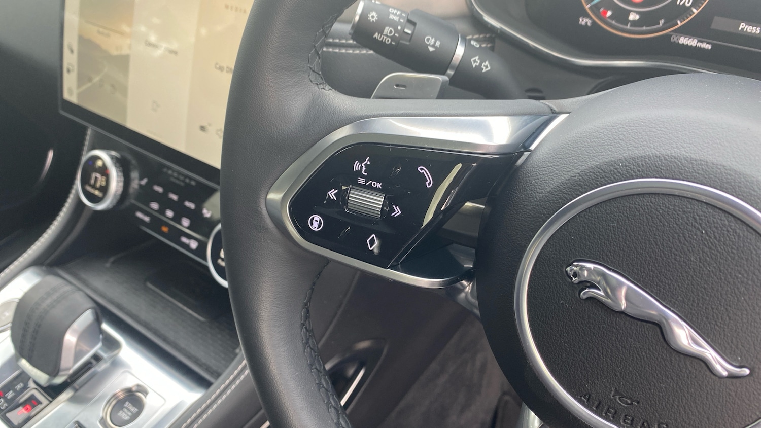 Used Jaguar F-Pace 2024 for sale - 77505585: Photo 50