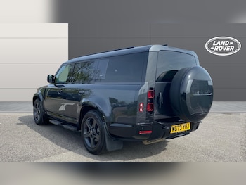 Used Land Rover Defender 2023 for sale - 78540665: Photo