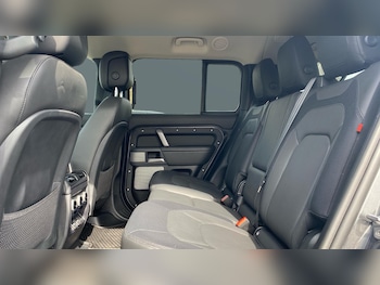 Used Land Rover Defender 2023 for sale - 78540665: Photo