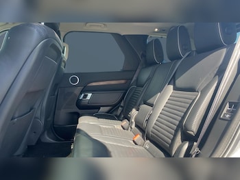 Used Land Rover Discovery 2019 for sale - 78281255: Photo