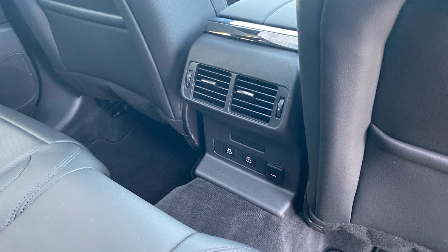 Used Land Rover Range Rover Velar 2025 for sale - 77988985: Photo 18