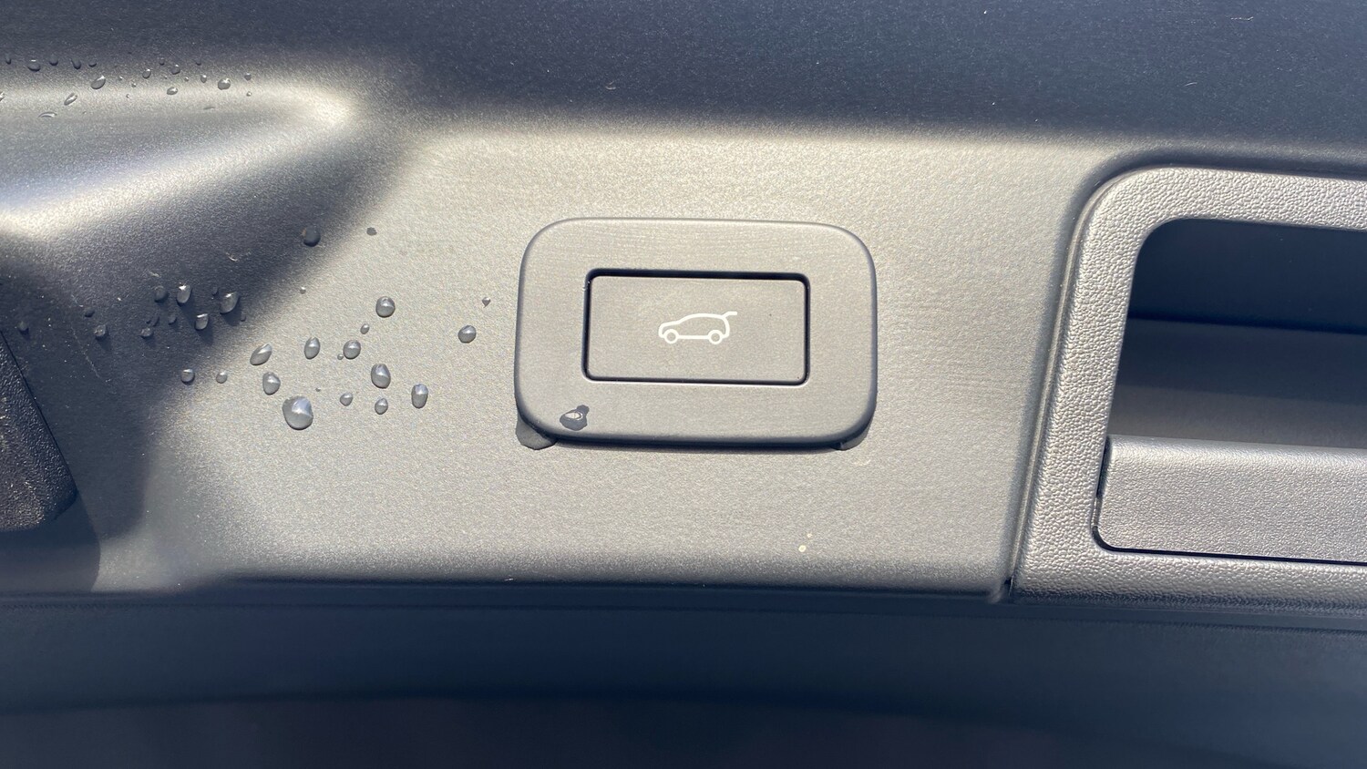 Used Land Rover Range Rover Velar 2025 for sale - 77988985: Photo 35