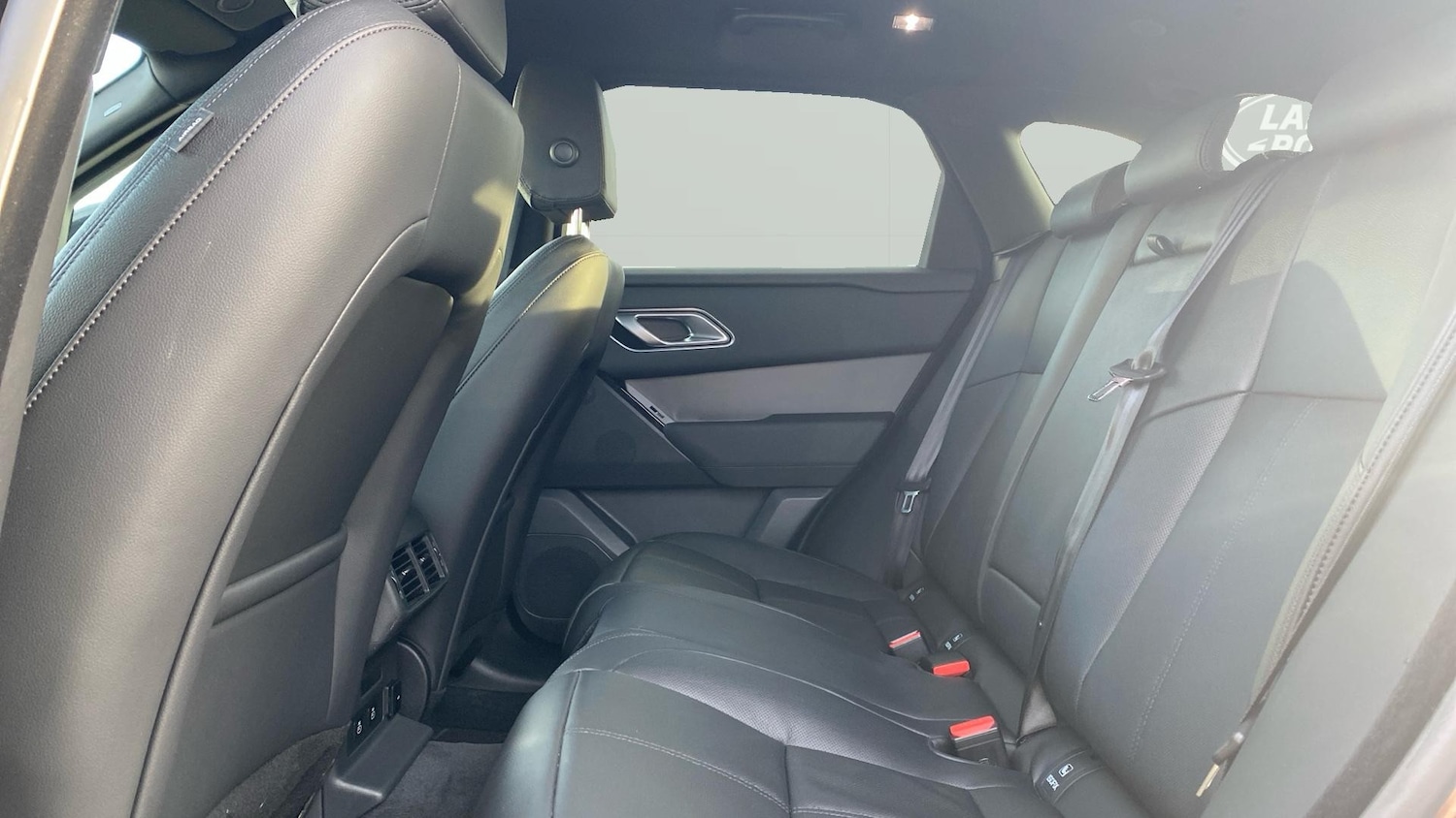 Used Land Rover Range Rover Velar 2025 for sale - 77988985: Photo 4