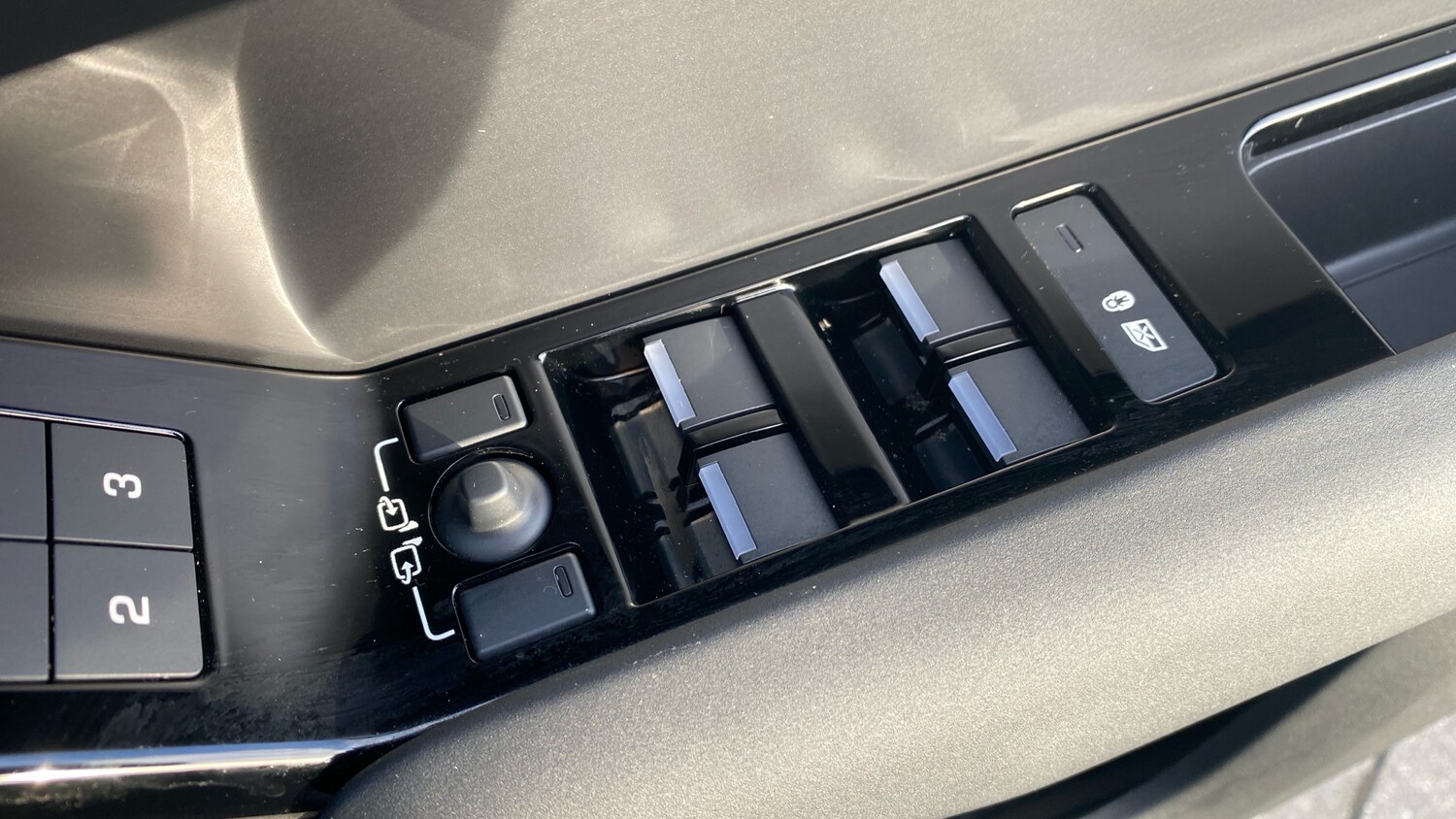 Used Land Rover Range Rover Velar 2025 for sale - 77988985: Photo 45