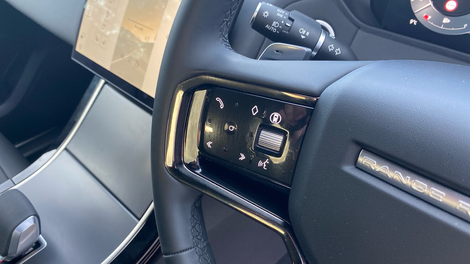 Used Land Rover Range Rover Velar 2025 for sale - 77988985: Photo 51