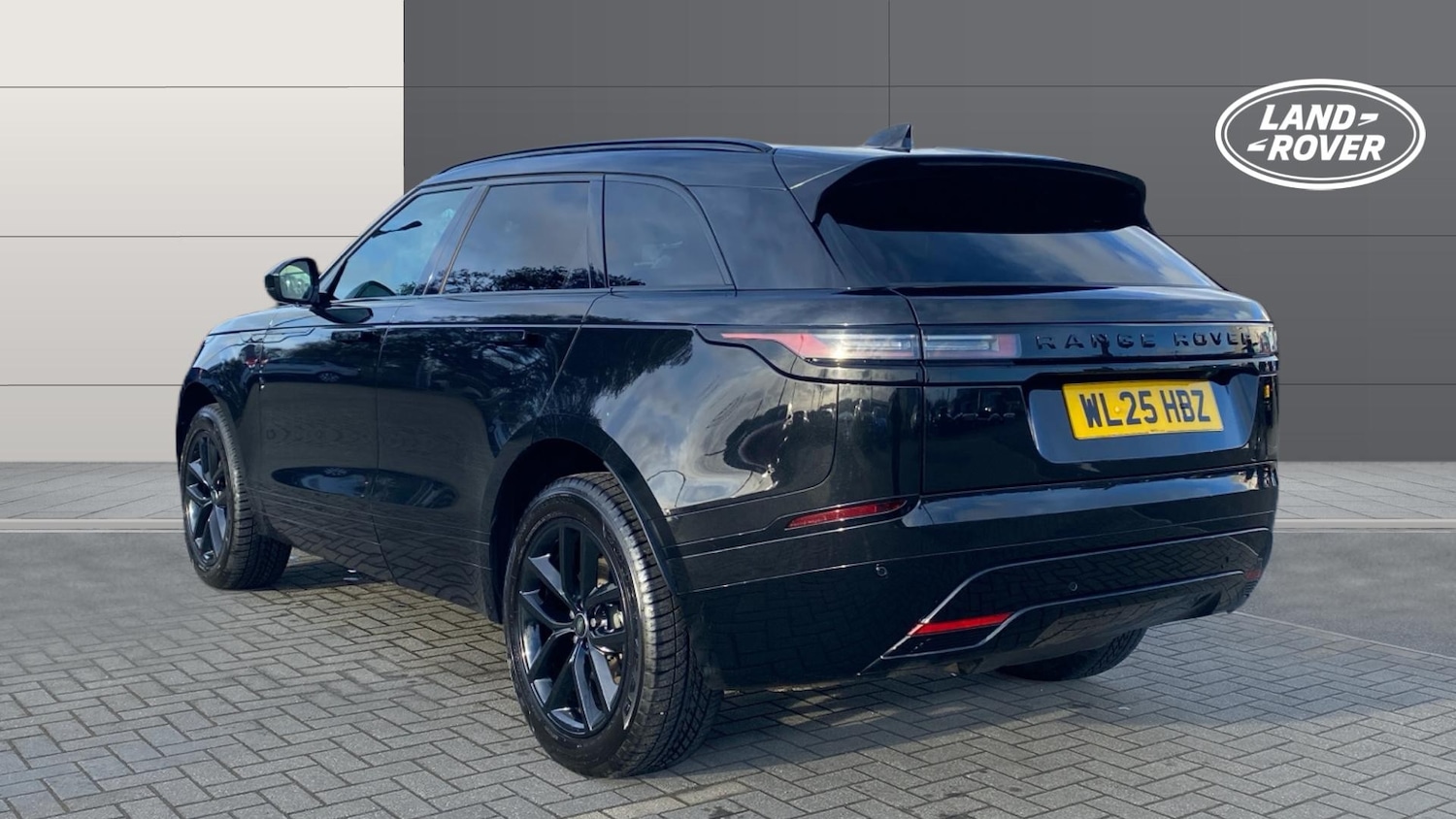 Used Land Rover Range Rover Velar 2025 for sale - 77519708: Photo 2