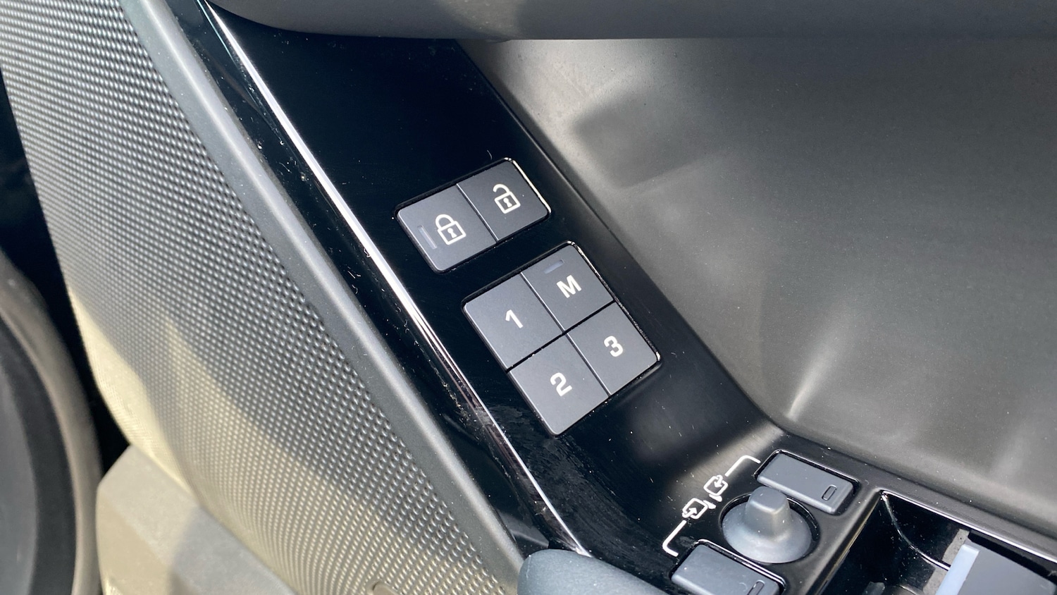 Used Land Rover Range Rover Velar 2025 for sale - 77519708: Photo 46