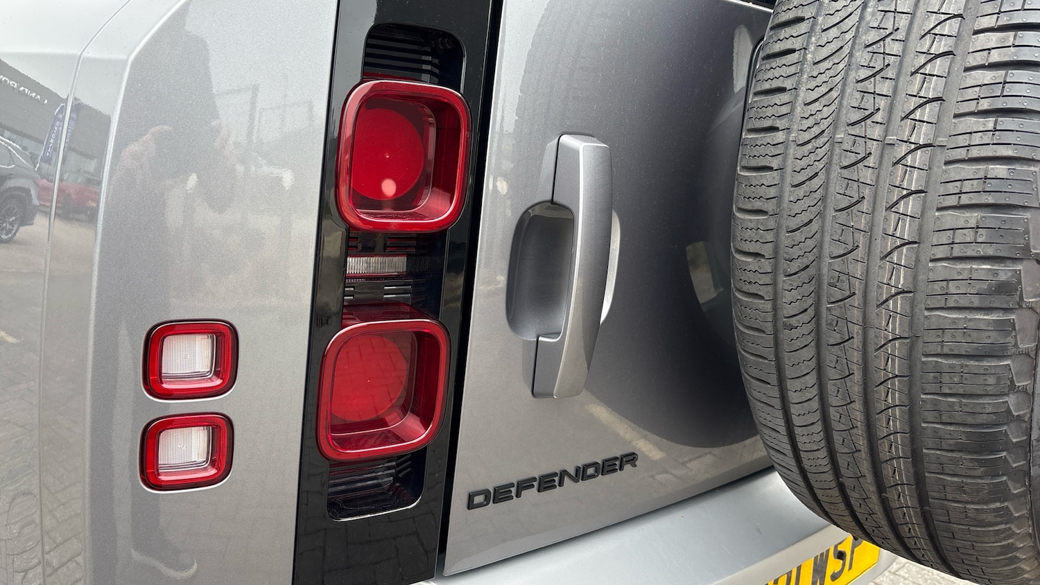 Used Land Rover Defender 2021 for sale - 77933885: Photo 19