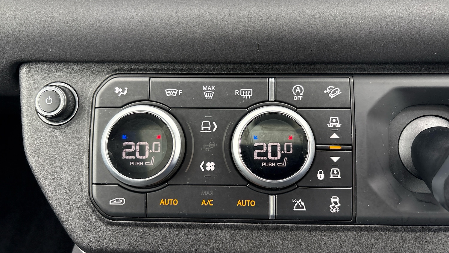 Used Land Rover Defender 2021 for sale - 77933885: Photo 39