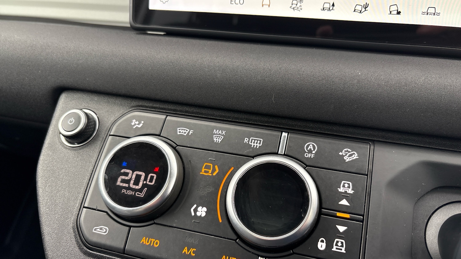 Used Land Rover Defender 2021 for sale - 77933885: Photo 41