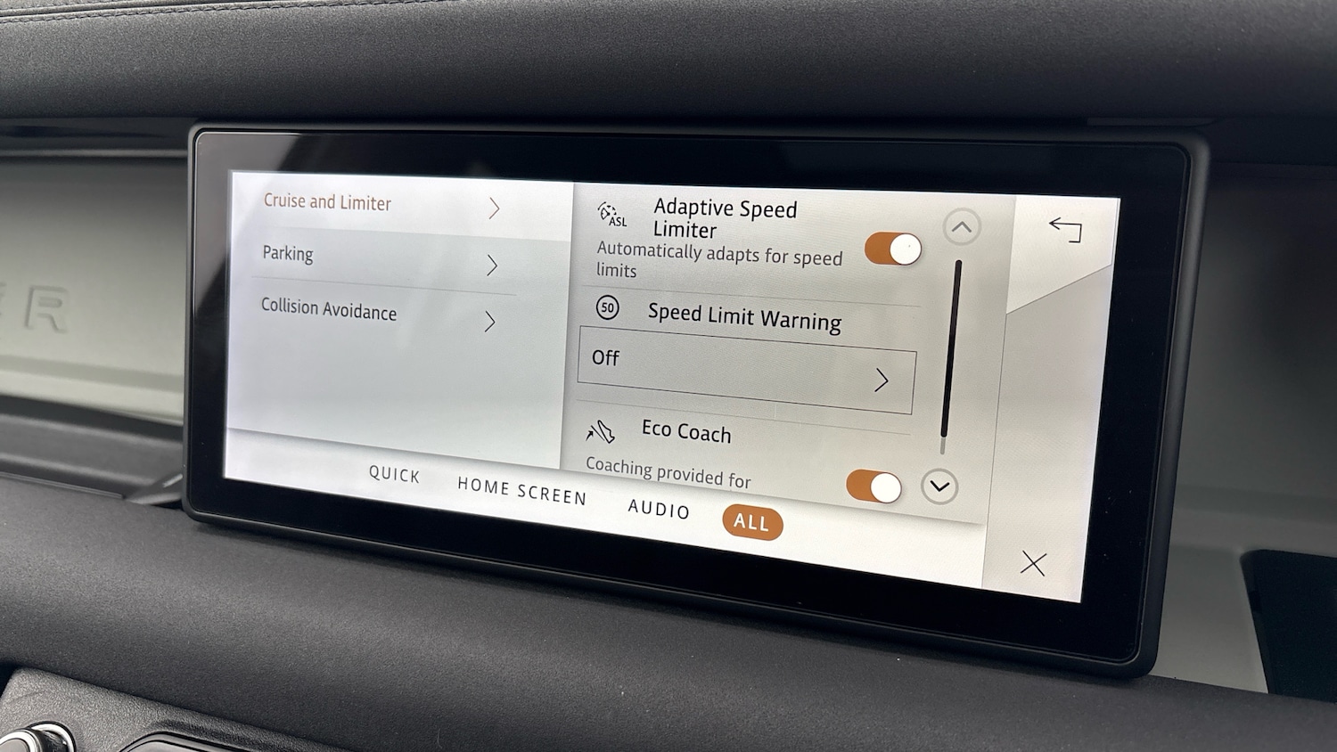 Used Land Rover Defender 2021 for sale - 77933885: Photo 47