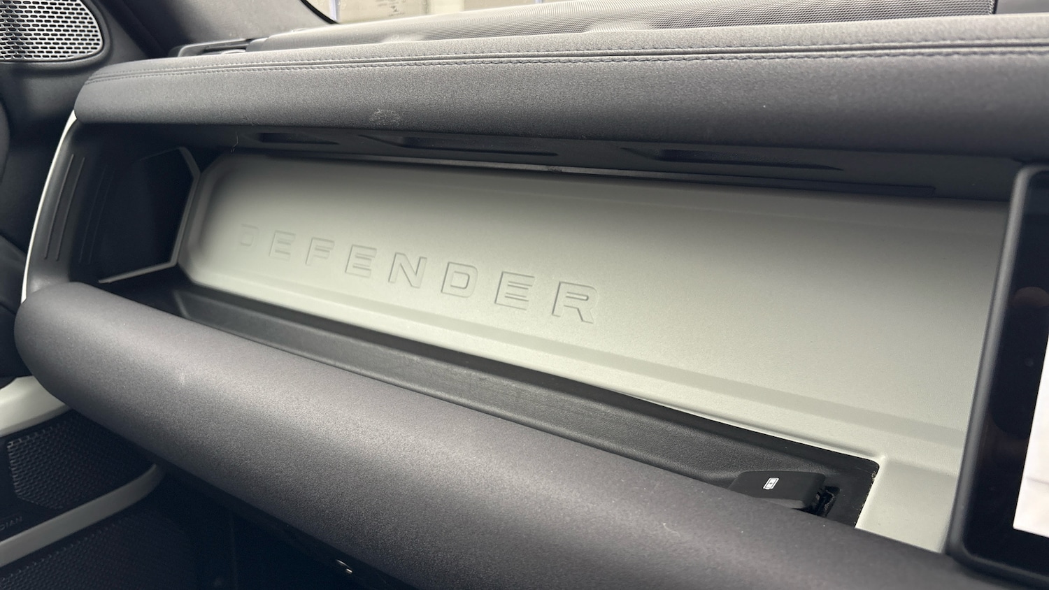 Used Land Rover Defender 2021 for sale - 77933885: Photo 49