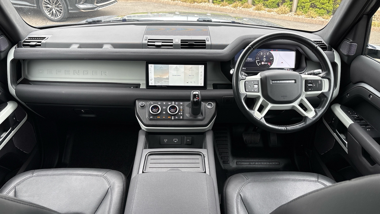 Used Land Rover Defender 2021 for sale - 77933885: Photo 9