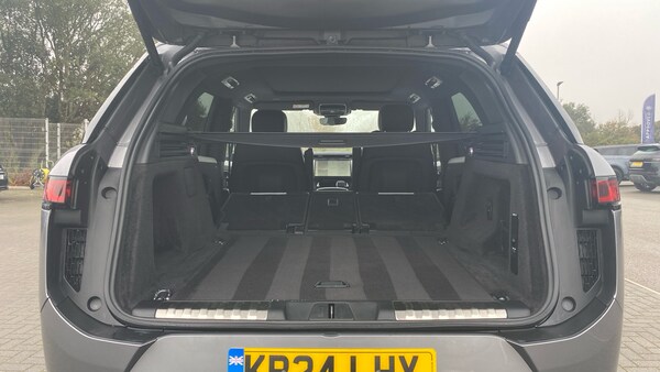Used Land Rover Range Rover Sport 2024 for sale - 76252545: Photo 10