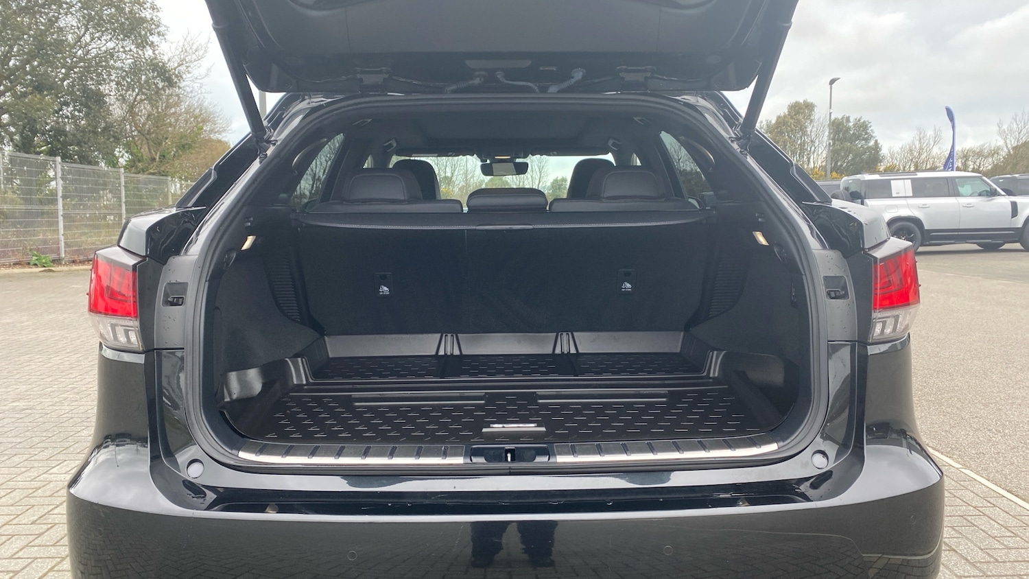 Used Lexus RX 2021 for sale - 77460240: Photo 4