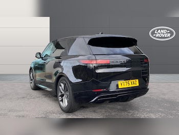 Used Land Rover Range Rover Sport 2025 for sale - 79017184: Photo