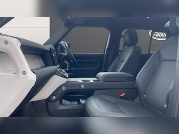 Used Land Rover Defender 2024 for sale - 79004219: Photo