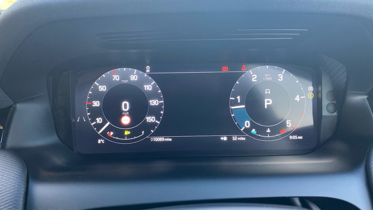 Used Land Rover Discovery Sport 2025 for sale - 76904899: Photo 16