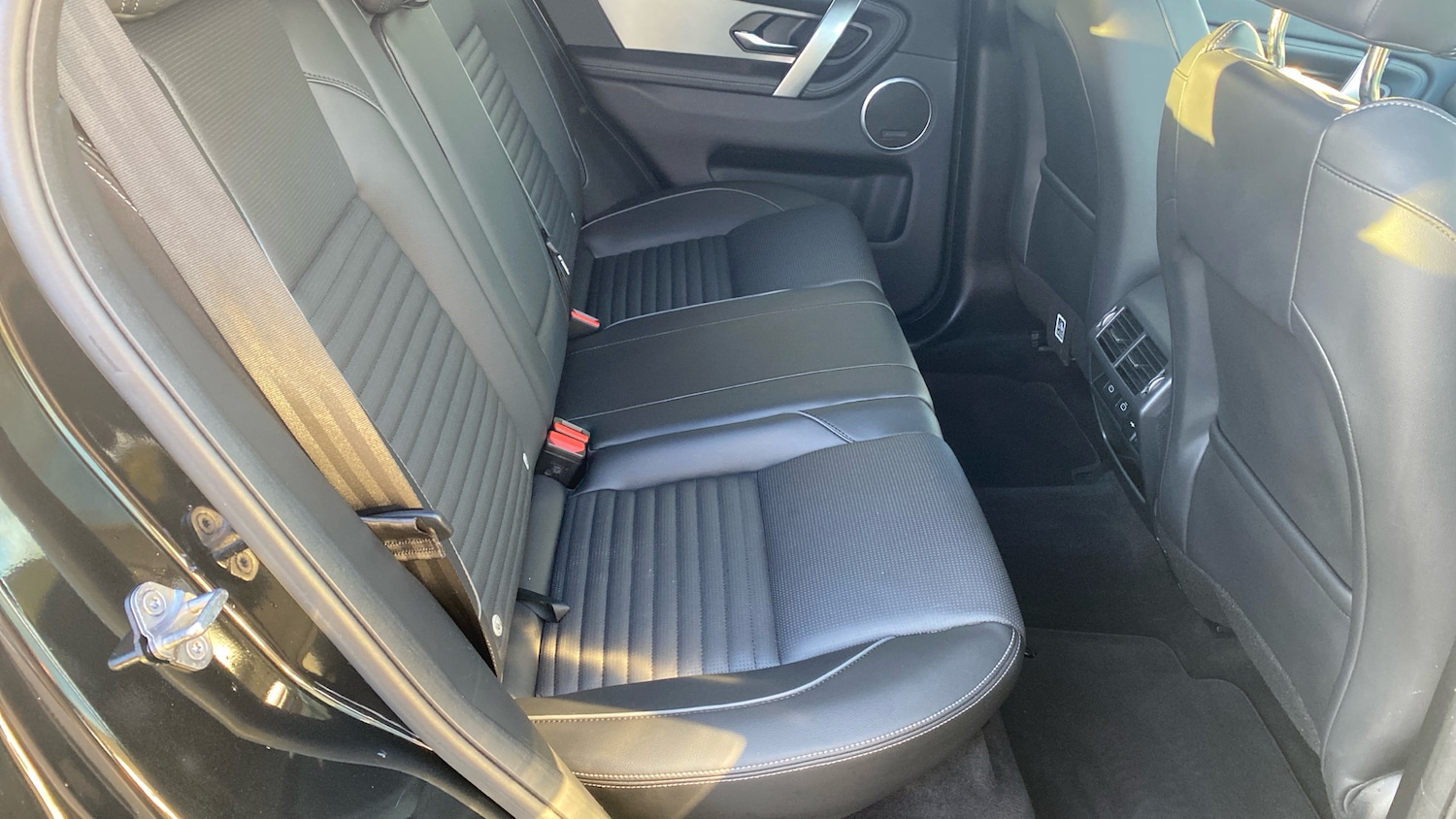 Used Land Rover Discovery Sport 2025 for sale - 76904899: Photo 33