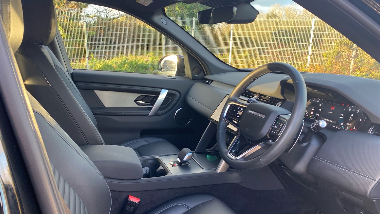 Used Land Rover Discovery Sport 2025 for sale - 76904899: Photo 43