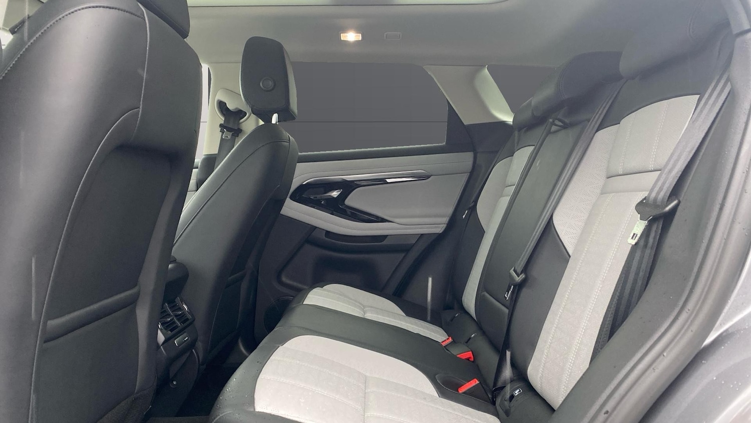 Used Land Rover Range Rover Evoque 2023 for sale - 77603598: Photo 4