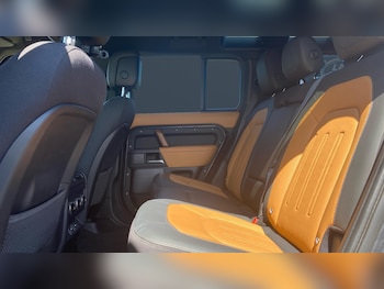 Used Land Rover Defender 2023 for sale - 79151505: Photo